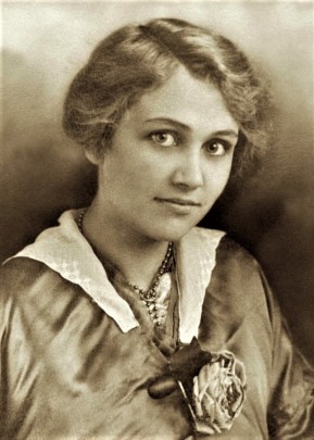 Dreiser's niece Gertrude Amelia Hopkins (1894-1973); courtesy Gloria N. Vevante